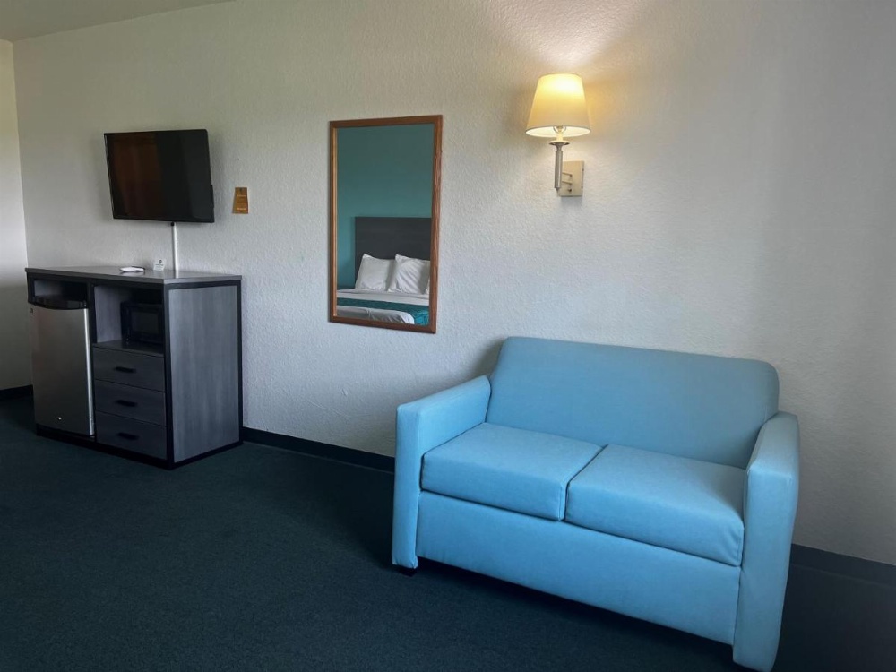 Howard Johnson by Wyndham Galveston Image 33
